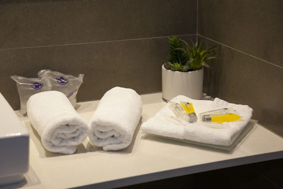 Free toiletries, towels