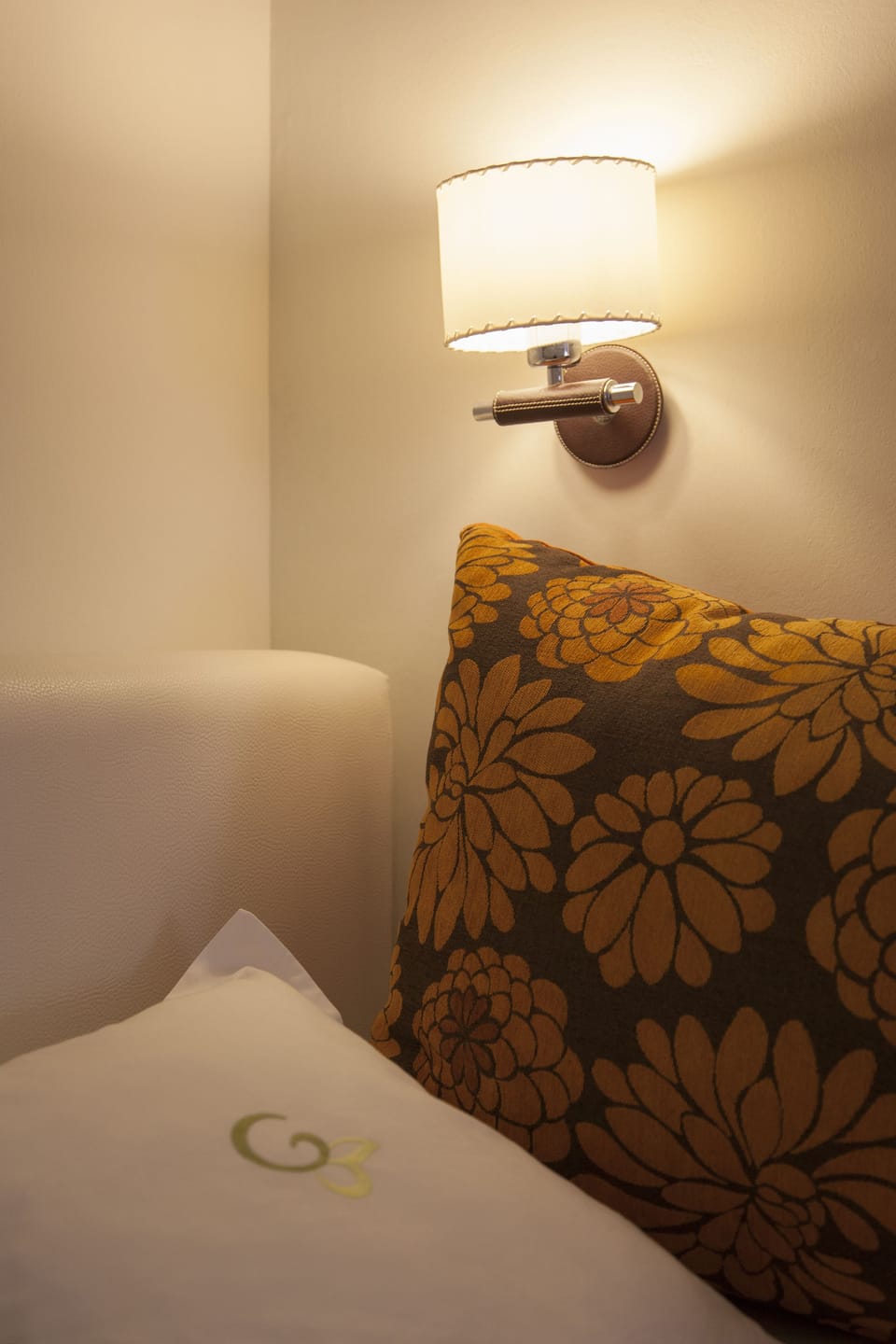 Twin Room | In-room safe, blackout drapes, soundproofing, iron/ironing board