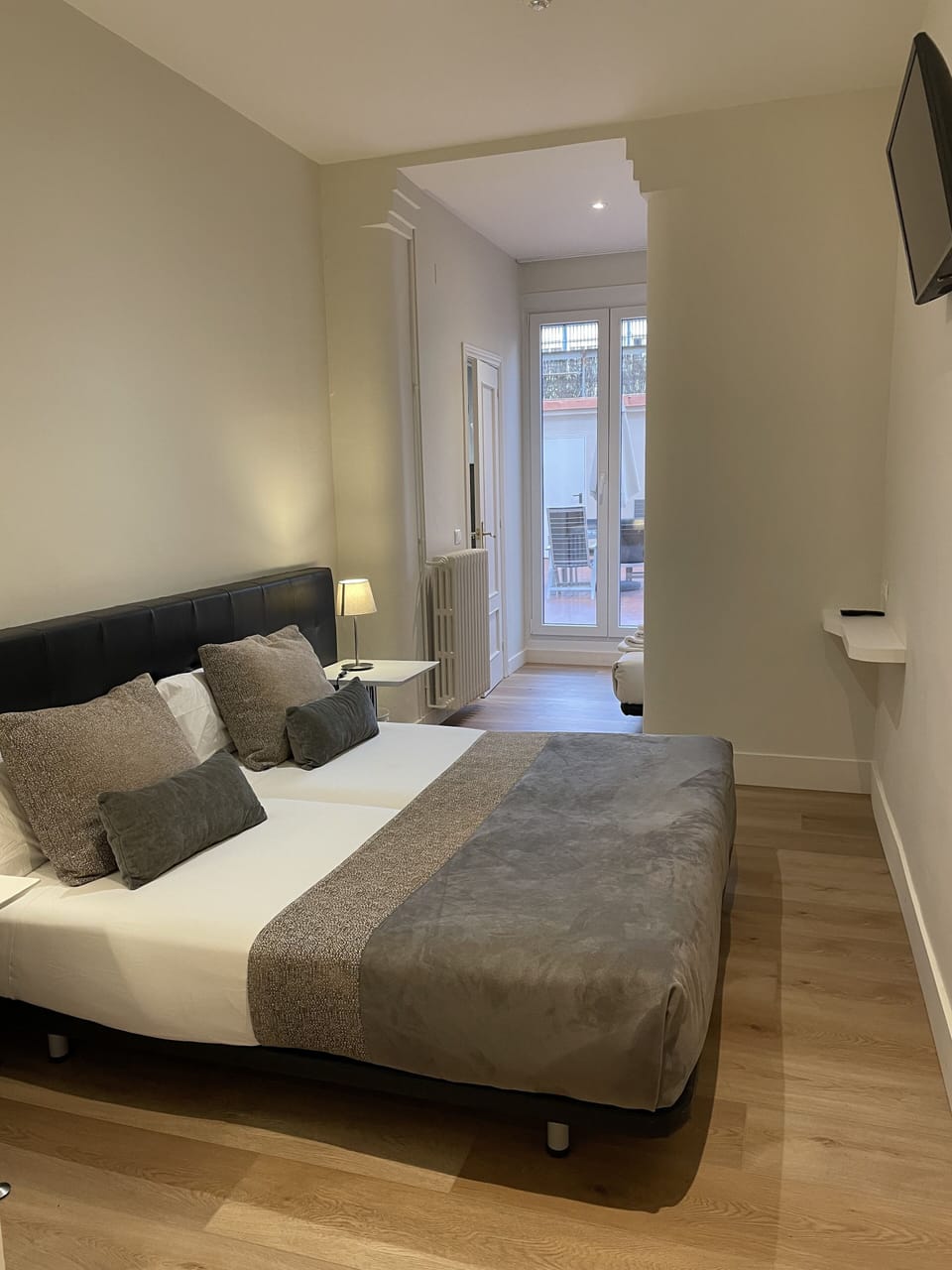 Triple Room | In-room safe, blackout drapes, soundproofing, iron/ironing board