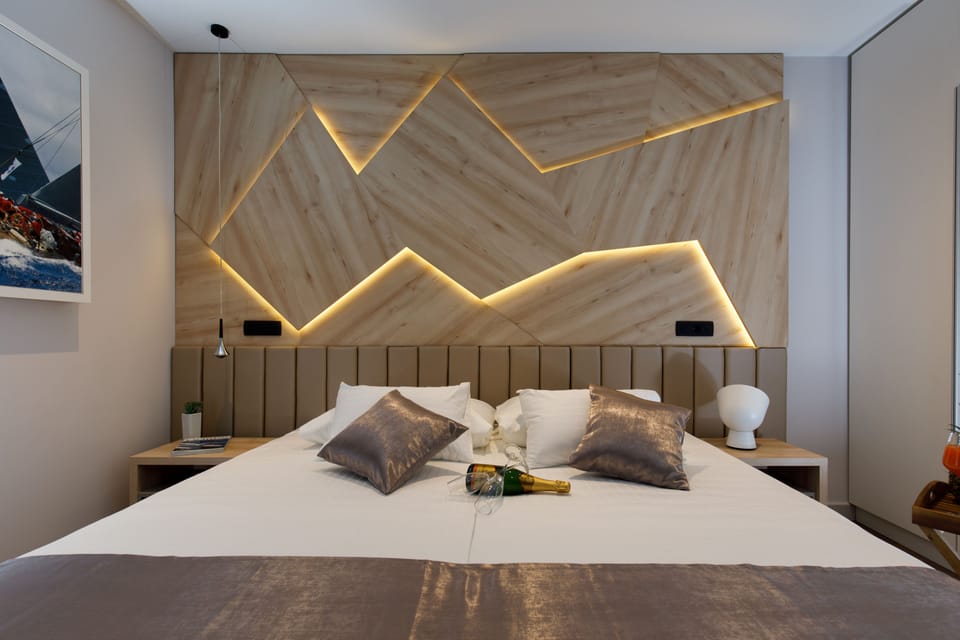 Deluxe Double or Twin Room, Garden View | Premium bedding, down comforters, pillowtop beds, minibar