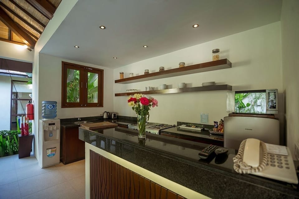 SEMINYAK, Great Value, 5 Bedroom villa