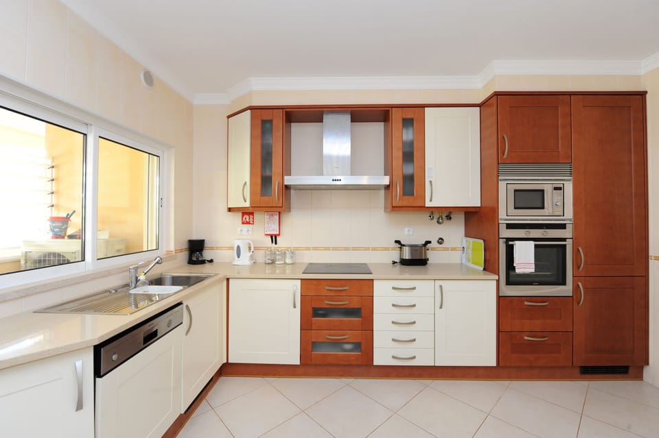 Bright, spacious and well equipped Kitchen.