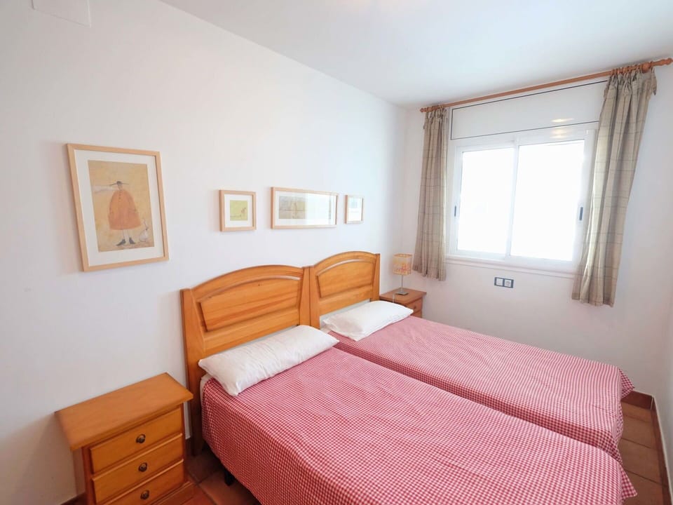 Bedroom, Bed, Room, Furniture, Bed Sheet, Property, Bedding, Bed Frame, Floor, Mattress