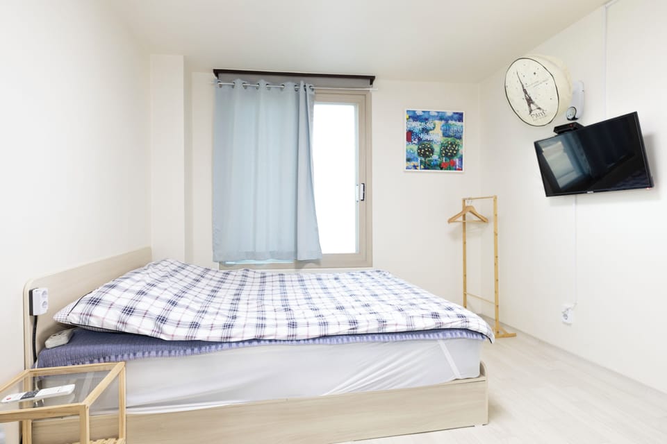 Basic Double Room | Blackout drapes, soundproofing, free WiFi, bed sheets