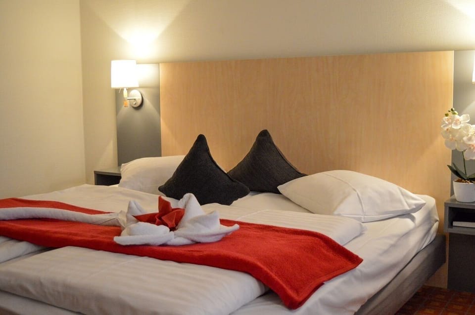 Comfort Double or Twin Room, Balcony | Desk, blackout drapes, soundproofing, free cribs/infant beds