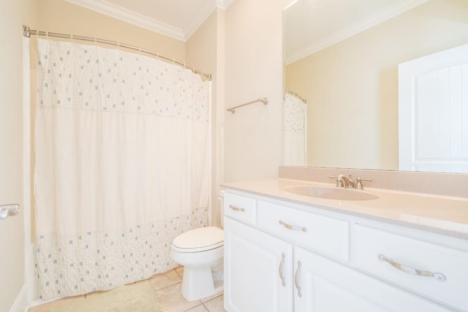 Beach Daze-Bathroom