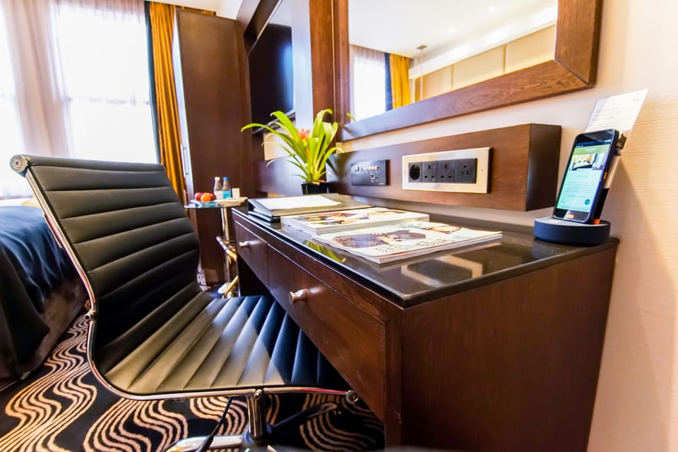 Club Twin Room | Premium bedding, minibar, in-room safe, desk
