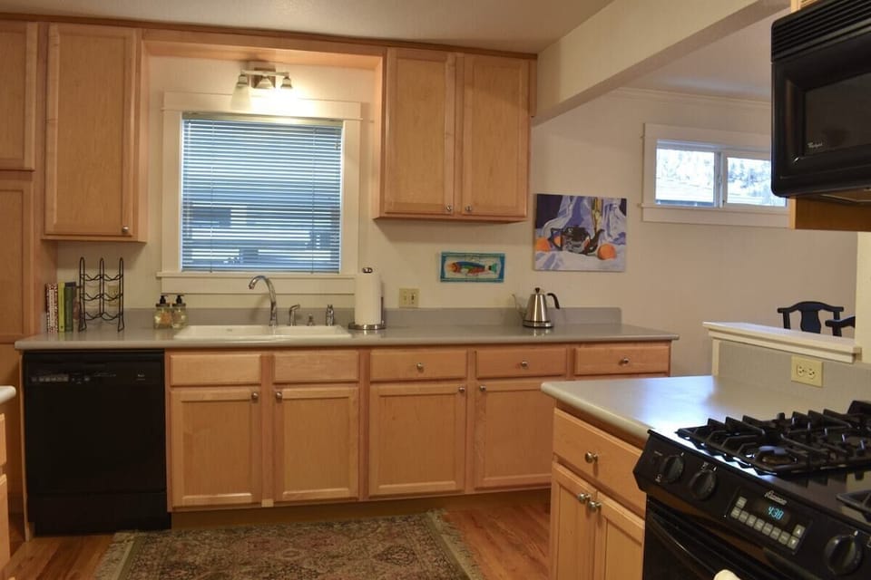 Gourmet Kitchen