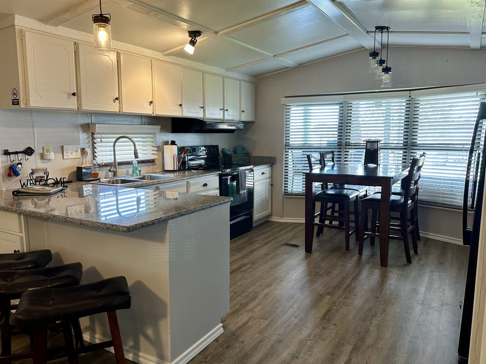 Open Kitchen