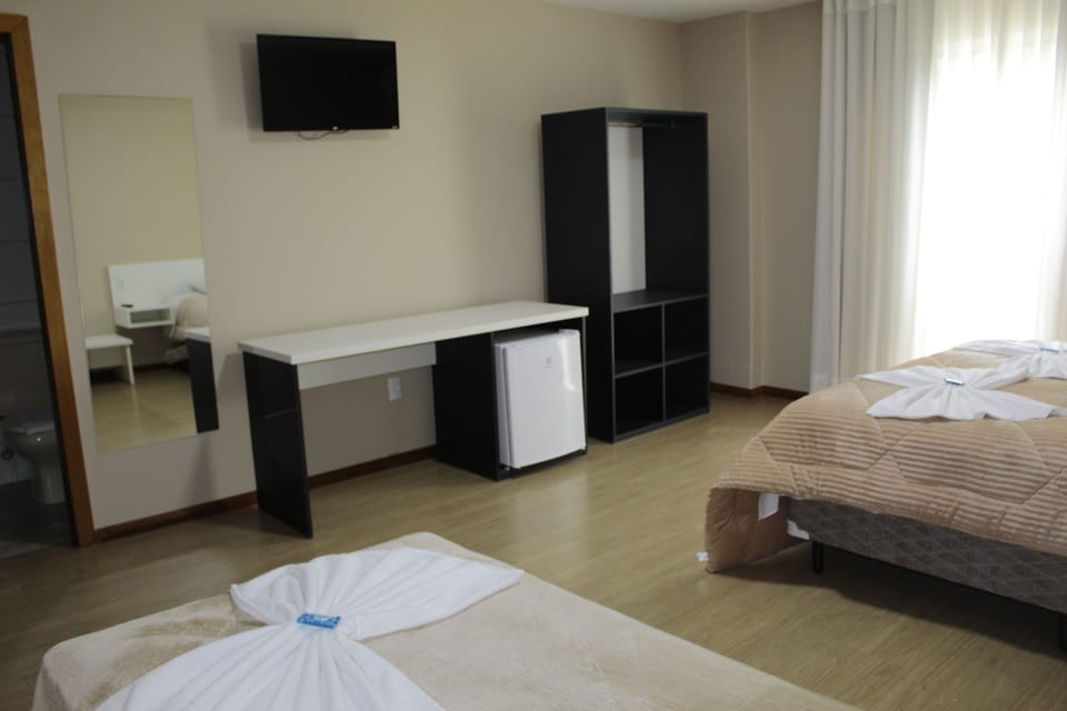 Comfort Triple Room | Free WiFi, bed sheets