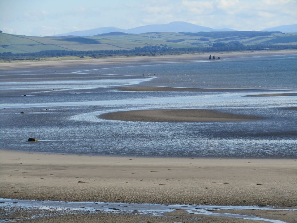 7 miles of sand - just 2 minutes walk from No.7