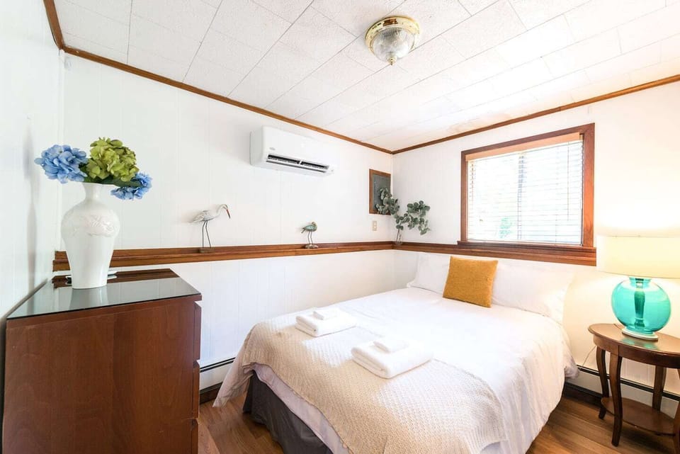 All rooms have mini splits 