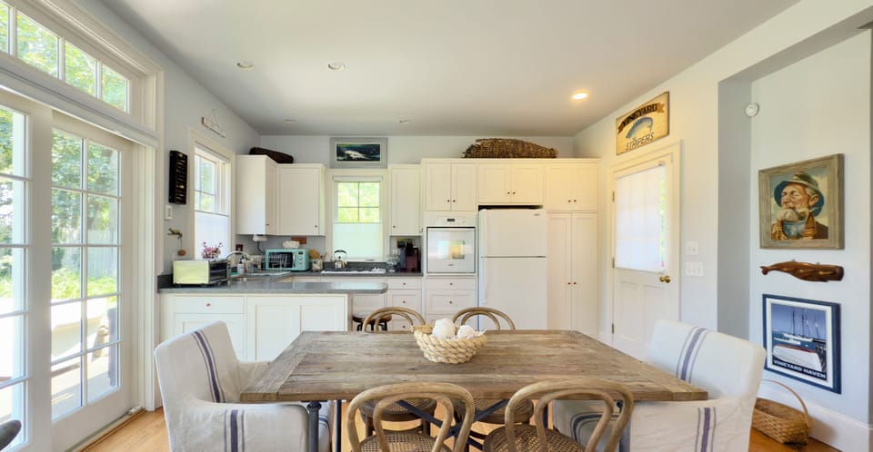 Dining area looking towards kitchen