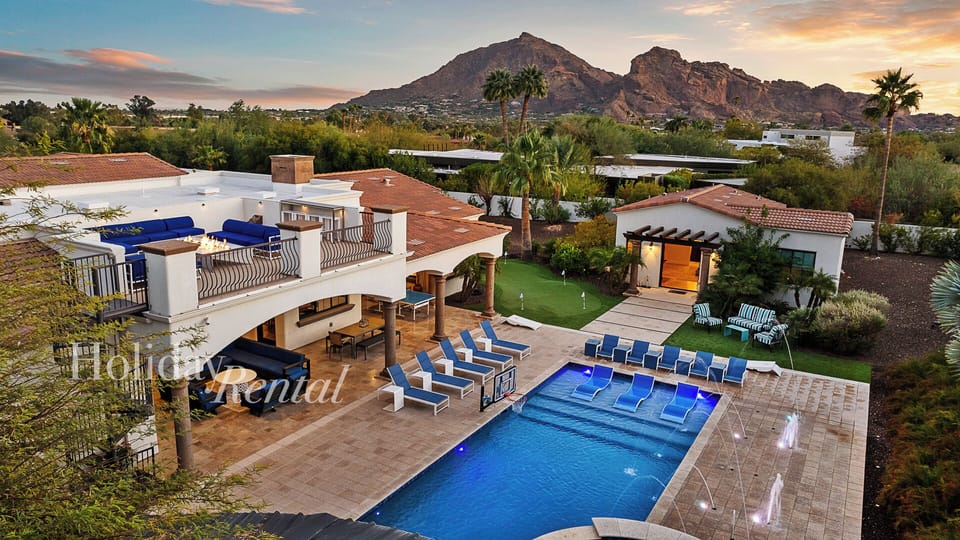 Unwind in the pool & spa with sweeping Camelback Mountain views.