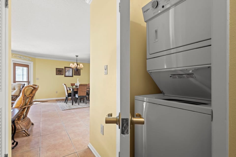 Sandpiper 6B Washer & Dryer
