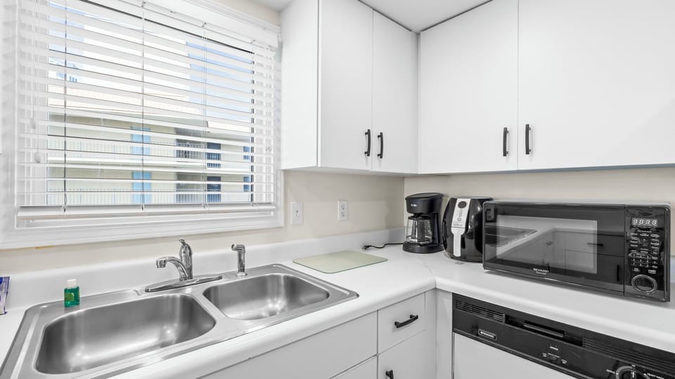 Clearwater 5D - Kitchen area