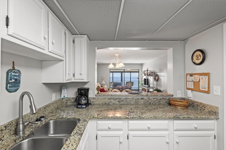 Gulf Tower 7C Kitchen Area