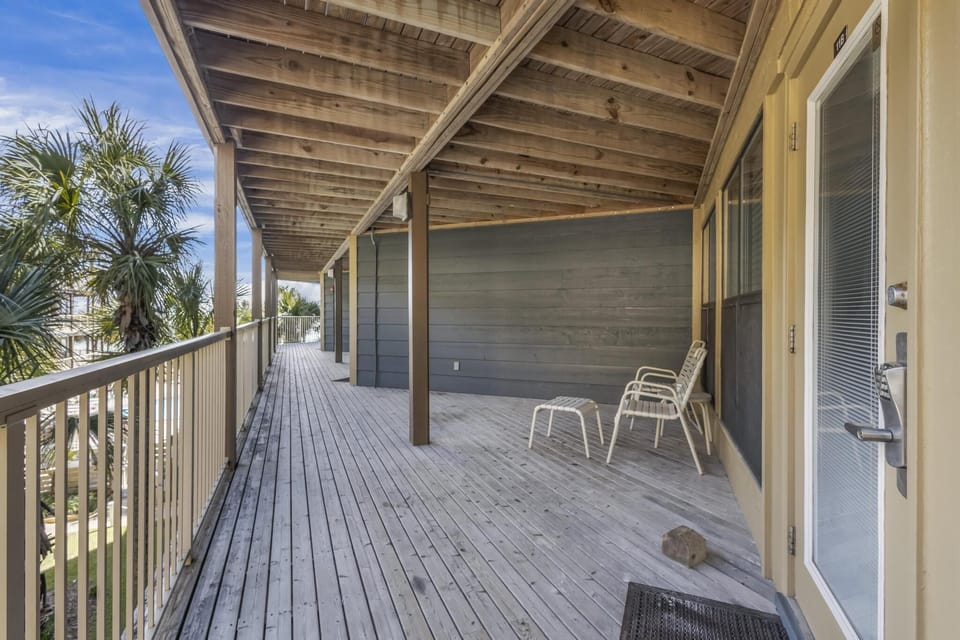 Sandpiper 11B Balcony