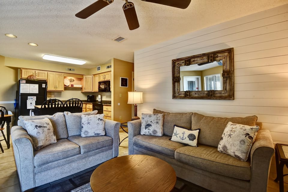 Sandpiper 2C Living Area