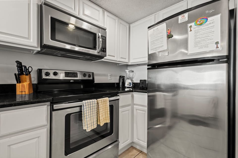 Tropical Winds 104 Kitchen Area