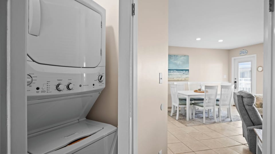 Sandpiper 15C - Washer & dryer
