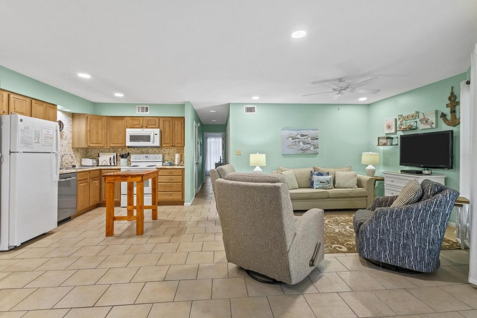 Sandpiper 3B Living Area
