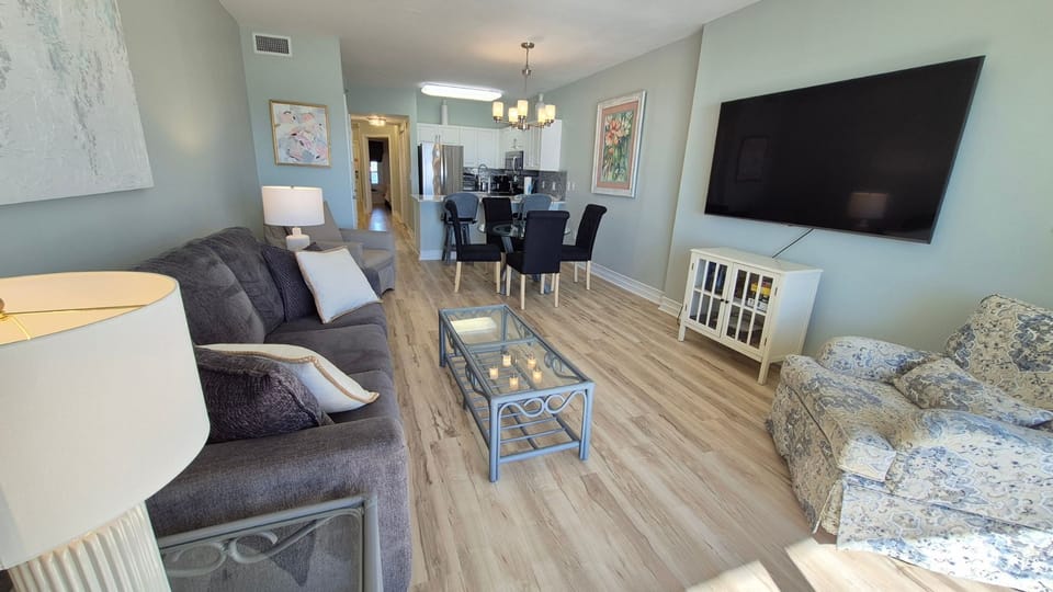 Caribbean 703 - Living area