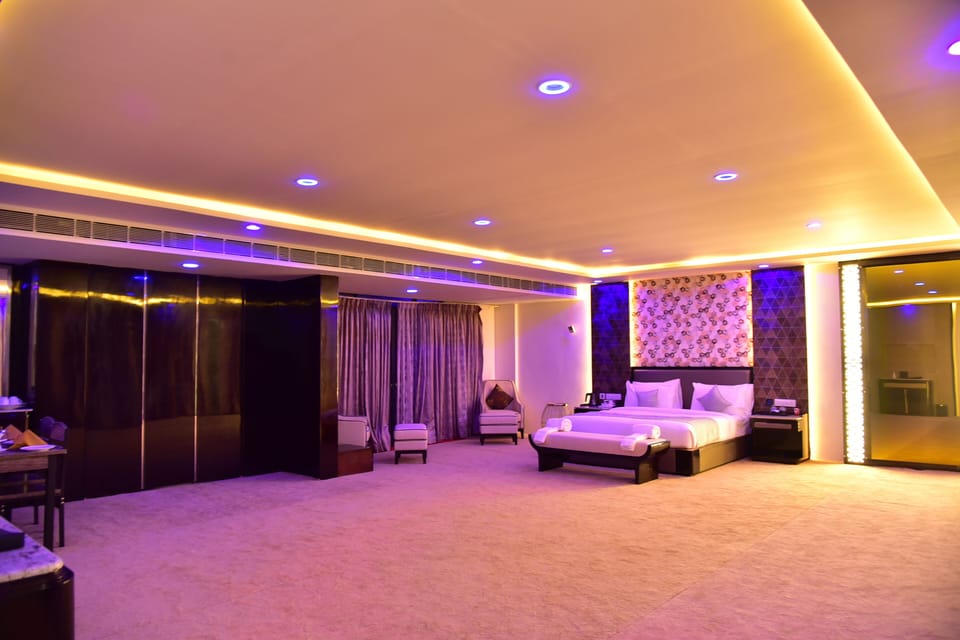 Presidential Double Room | Egyptian cotton sheets, premium bedding, memory foam beds, in-room safe