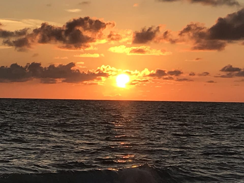 Sunset-property has chairs for viewing