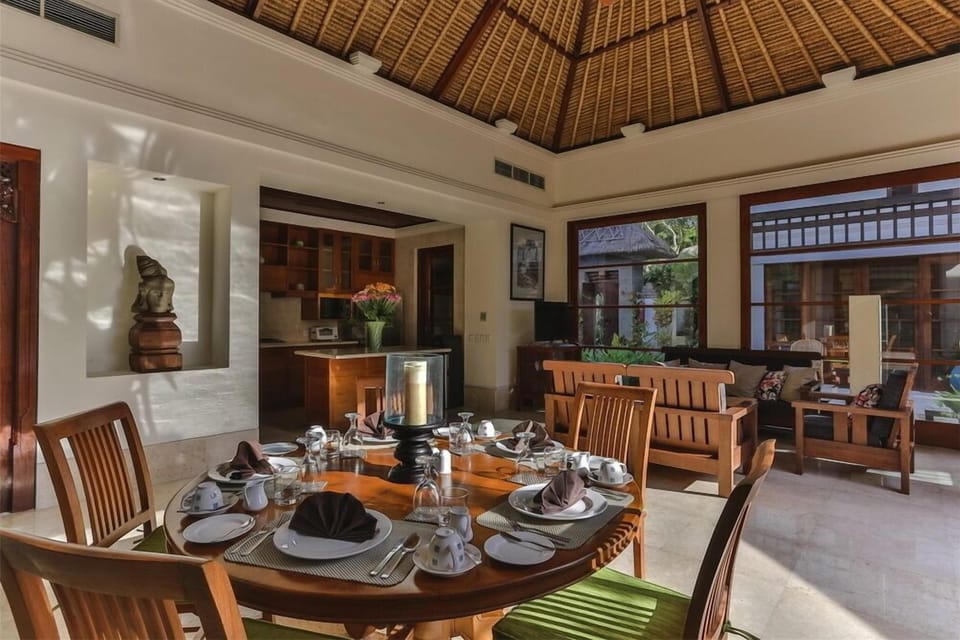 3 Bed Luxury Villa in Karma Jimbaran;
