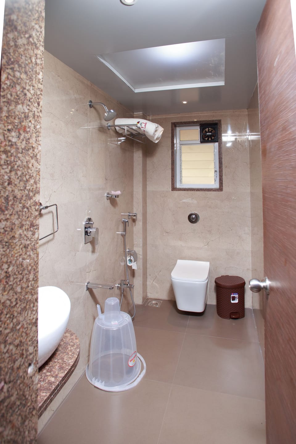 Superior Double Room, 1 King Bed, City View | Bathroom | Shower, rainfall showerhead, towels, soap
