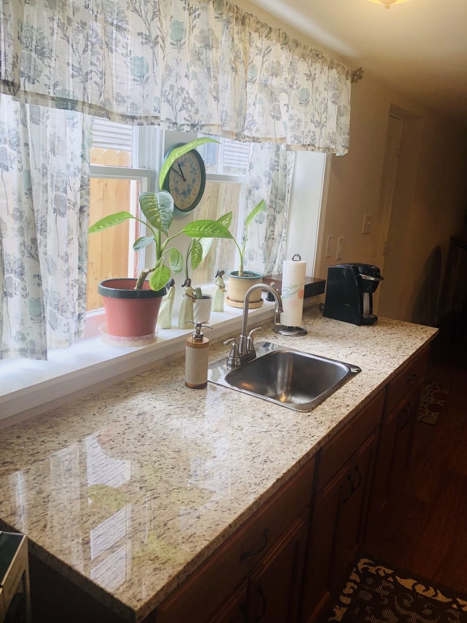 Efficiency kitchen with microwave and frig
