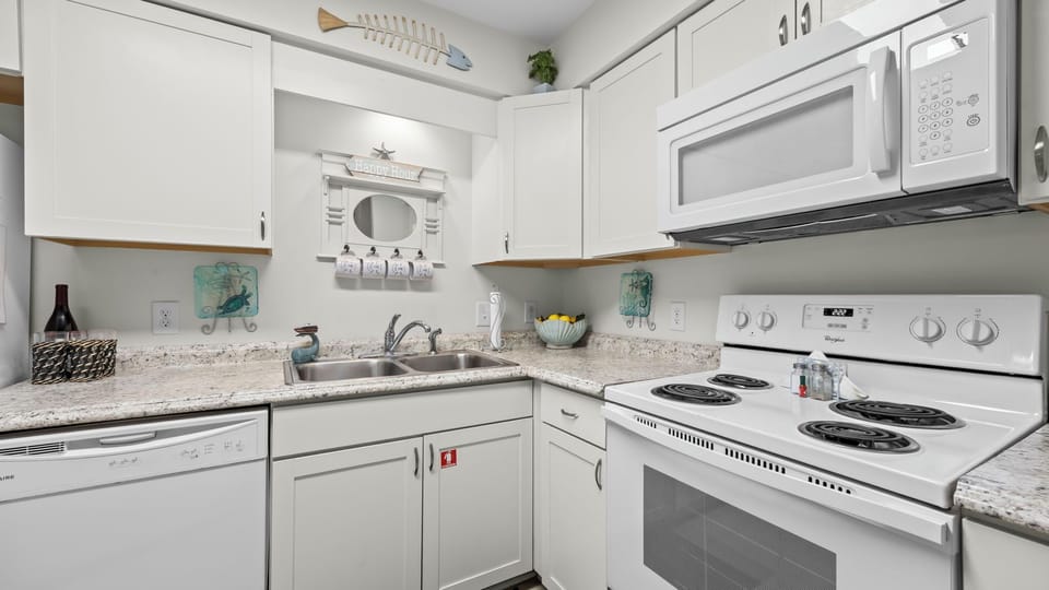 Sandpiper 3A - Kitchen area