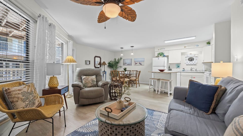 Sandpiper 3A - Living area