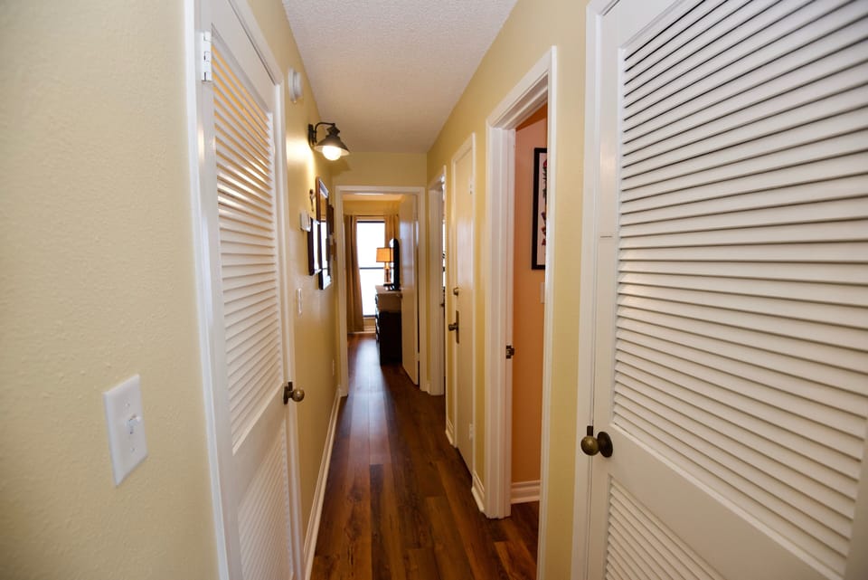 Sandpiper 6C Hallway