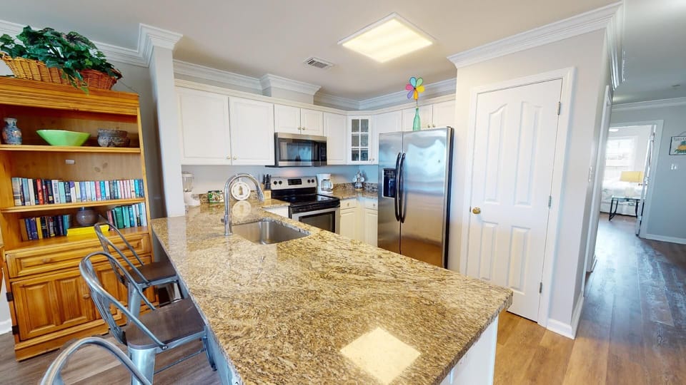 Full Kitchen