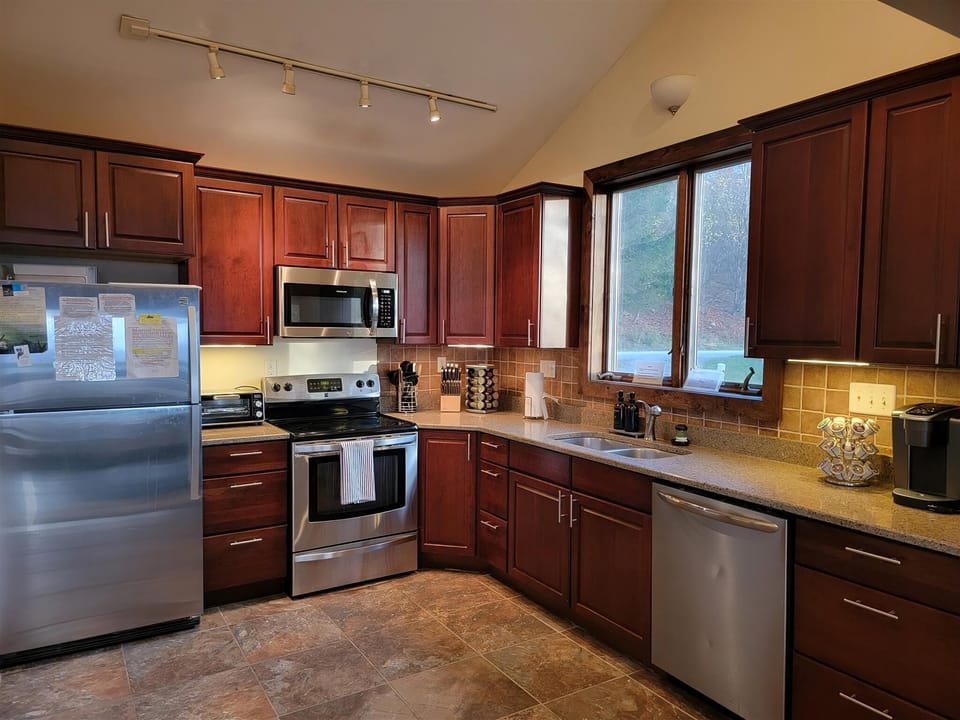 Upper Level Second Floor: Kitchen 