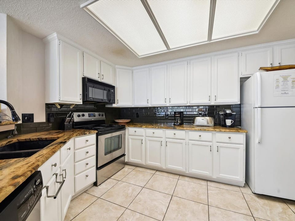 Kitchen at 501 Windsor Place