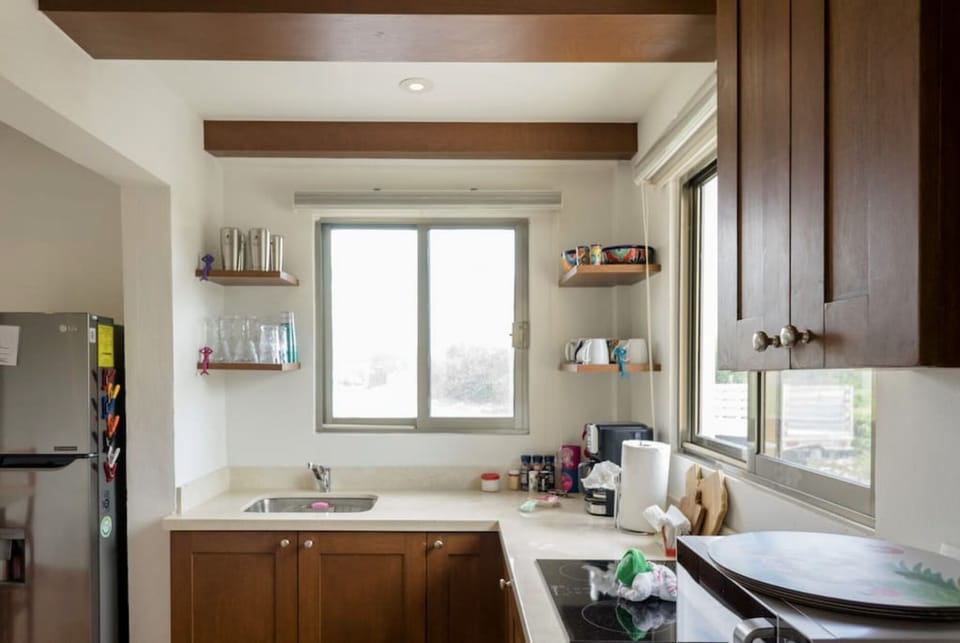 Fully equipped kitchen