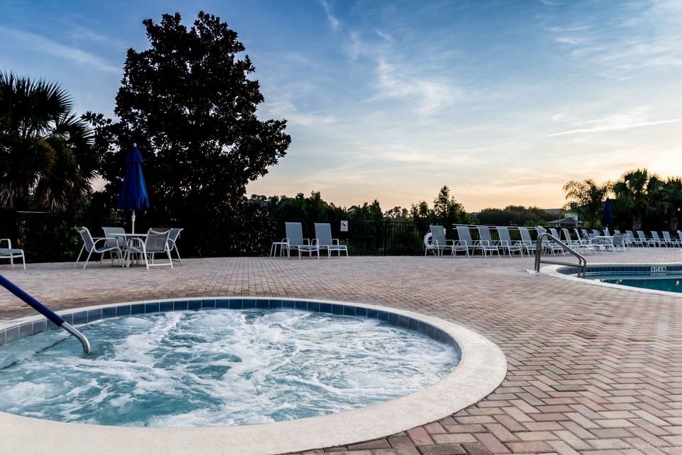 Two Jacuzzies next to every pool in the resort.