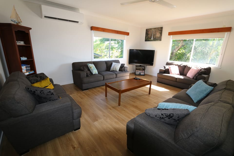 Lounge Room - upstairs.