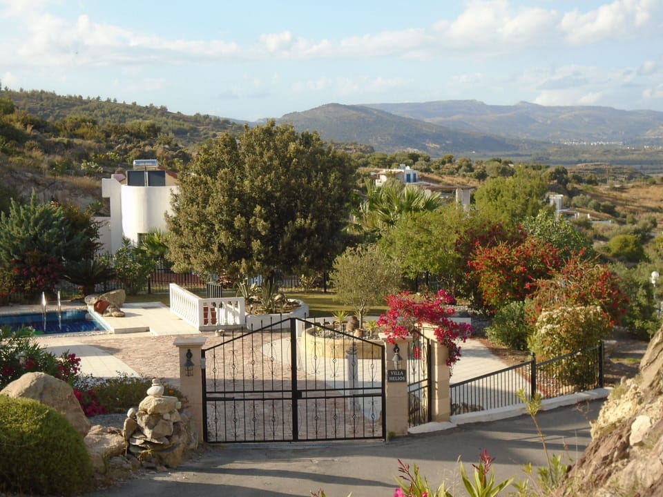 Electronic Gate Entrance