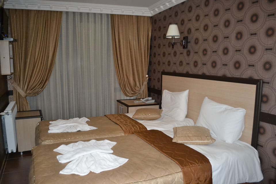 Standard Twin Room | Premium bedding, minibar, in-room safe, soundproofing