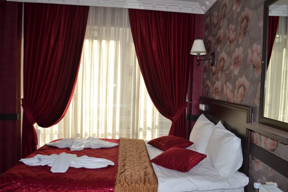 Premium bedding, minibar, in-room safe, soundproofing