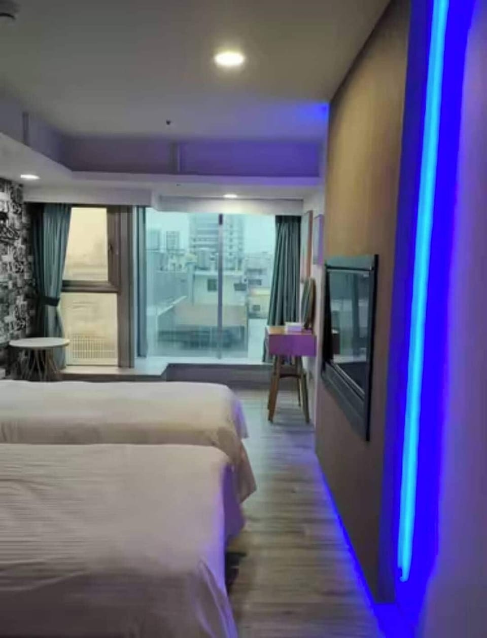 Deluxe Twin Room | Free WiFi, bed sheets