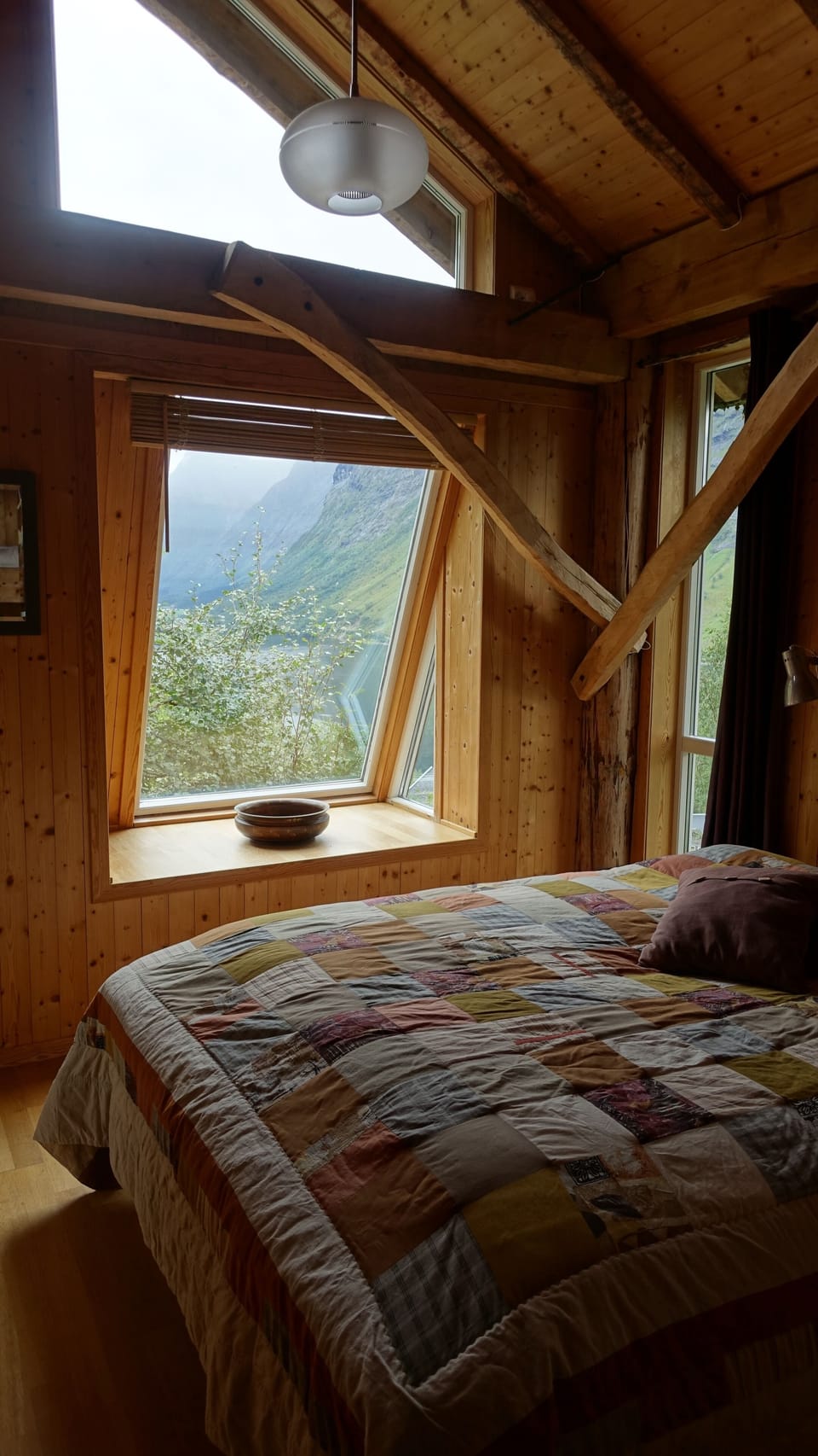 sleeping 1 main floor
