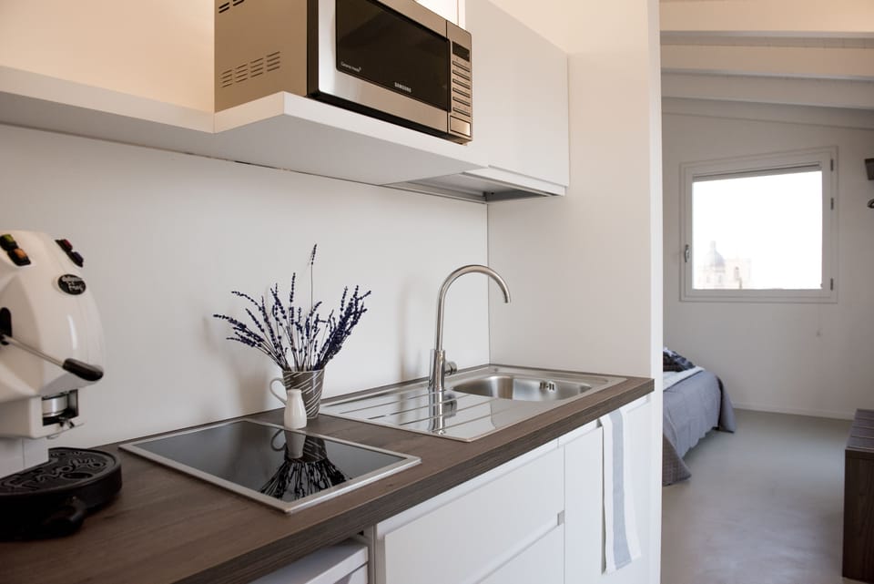 Private kitchenette