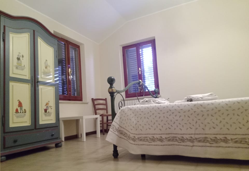 Comfort Apartment, 2 Bedrooms | Free cribs/infant beds, bed sheets