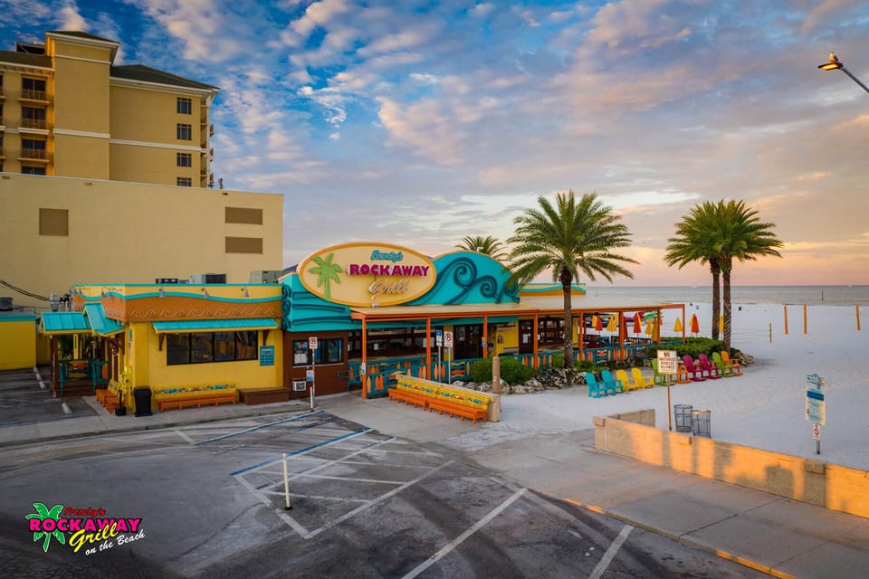 Prime Walkable Location – Easy stroll to Frenchy's Rockaway Grill, Pier 60, and local boutiques.