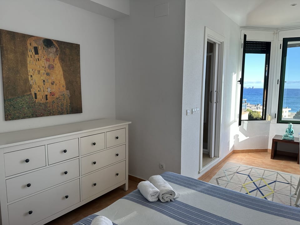 Apartment with spectacular sea views in BEGUR-COSTA BRAVA.Capacity 4 people. 